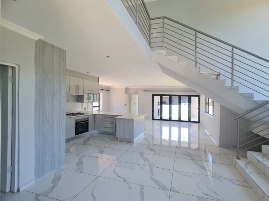 To Let 4 Bedroom Property for Rent in Melodie North West
